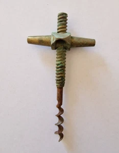 Cavatappi apribottiglie corkscrew tire in ottone e ferro del XIX° secolo - Picture 1 of 2