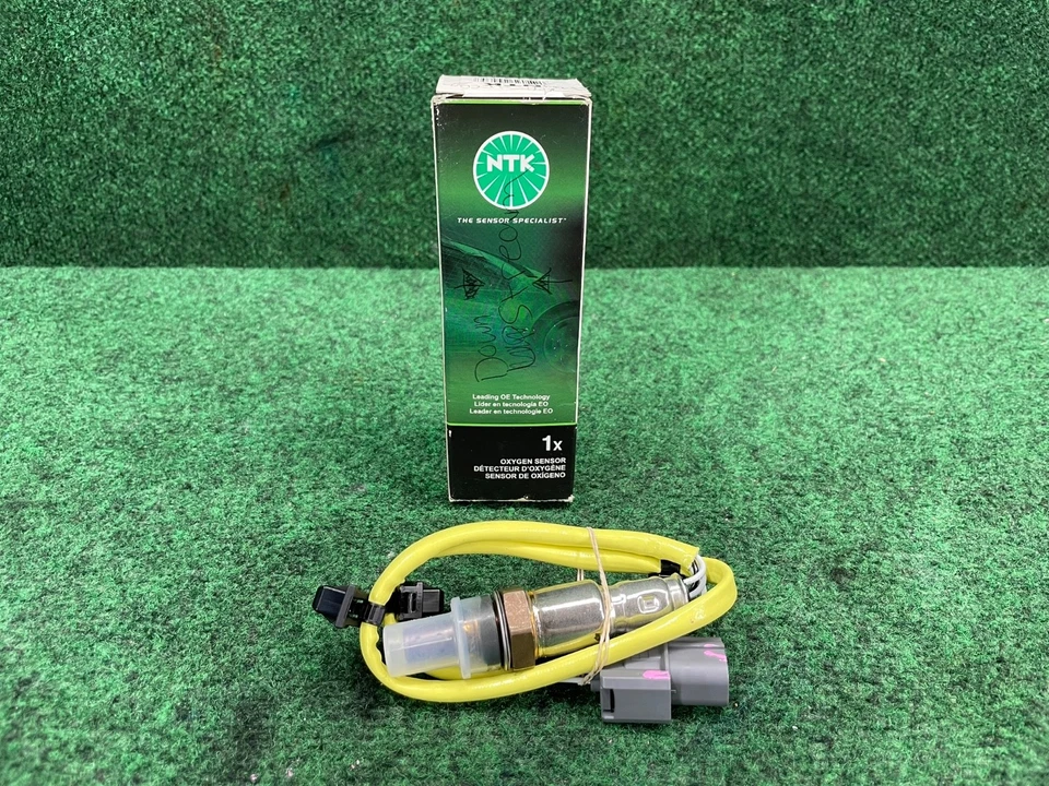 Sensores de oxígeno Acura RL TL TSX 2008-2011 Honda Pilot Accord Ridgeline NTK 24435 Foto 1 de 4
