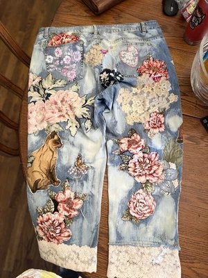 Jeans Hechos a Mano Reciclados Patchwork CottageCore Boho Boyfriend Aplique ÚNICO EN SU CLASE Nuevos Foto 1 de 4
