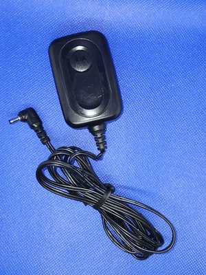 MOTOROLA (PSM5091A) AC Adapter Power Supply Charger 100-240 Volts & 50/60Hz - Image 1 of 4