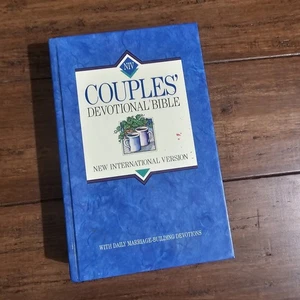 Couples' Devotional Bible New International Version 1994 HARDBACK - Picture 1 of 2