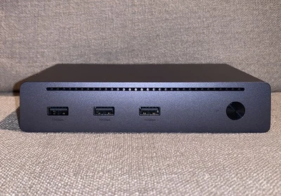 UGREEN Revodok Max 208 Thunderbolt 4 Dock 40Gbps 8-in-1 Docking Station - Bild 1 von 4