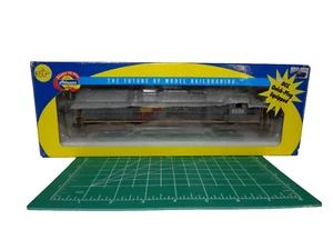 Athearn HO Seaboard System SD60 #8596 Custom Pro Weathered DCC Ready (DC opp) - Picture 1 of 11