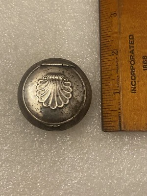 古董 1926 年 Hugo Grün 丹麦银色紧凑型粉末盒吊坠 丹麦标志 — 第 1/4 张图片