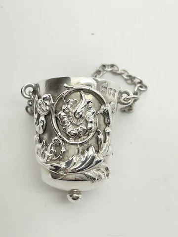 VICTORIAN ART NOUVEAU SOLID SILVER THIMBLE BUCKET HOLDER CASE  CHATELAINE1899 Cover