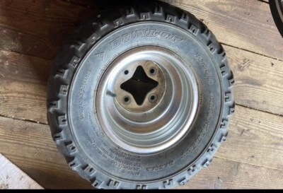 Llanta trasera SUZUKI LTZ OEM 9X8 4X110 PATRÓN DE PERNOS 20x10R9 Foto 1 de 2