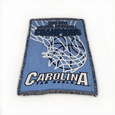 UNC Carolina del Norte Tacones Alquitranados Manta Acrílico 46” X 58” 2005 Campeones Foto 1 de 4