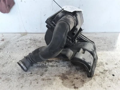 Впускная коробка воздухоочистителя Dodge Journey 2009-2020 годов выпуска в сборе 2,4 л - Изображение 1 из 4