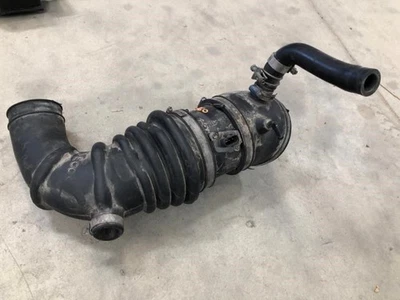 09 Mitsubishi Fuso USADO Medidor de Flujo de Aire Tubo Manguera Tubo FK260-2009 6M60 Foto 1 de 4