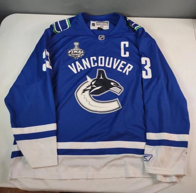 Camiseta de hóquei Reebok Henrik Sedin azul Captain Vancouver Stanley Cup 2011 NHL G - Imagem 1 de 4