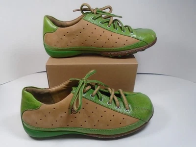 ZAPATOS MUJER NACIDOS DISEÑO PERFORADO VERDE Y BEIGE CUERO Y GAMUZA TALLA 8 Foto 1 de 4