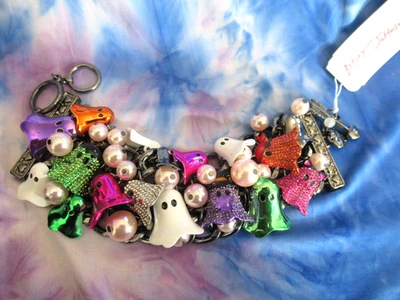 Pulsera Betsey Johnson Fantasmas de Halloween Gruesa Imitación Perlas Cristales Gunmetal NW Foto 1 de 4