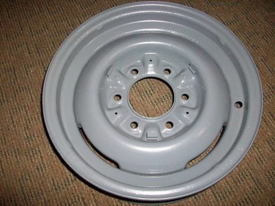 Camión Chevy/GMC 1955-1956-1957 con recubrimiento en polvo OEM 15x5" rueda de repuesto de acero de 6 tacos Foto 1 de 4