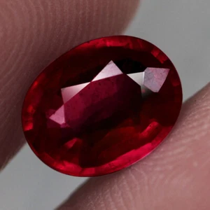 ES 2.81 ct. Rubí Natural Oval Rojo Nigéria - Imagen 1 de 4