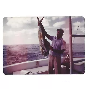 Mann Angeln Vintage Foto 1980er Jahre Fisch Tiere Outdoor Wassersport Männer 5x3,5"" - Bild 1 von 2