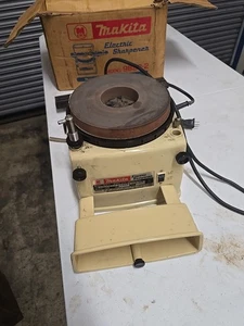 Afilador eléctrico Makita 9820-2 ¡Funciona muy bien! - Imagen 1 de 7