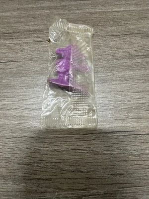 Figura de gárgaras púrpura Ralston premium Freakies Cearel de colección Foto 1 de 4