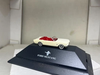 VEHÍCULO HO 1/87 FORD MUSTANG 1964 CONVERTIBLE AUTOMÁTICO ROJO Y BLANCO POR MODELOS BUSCH Foto 1 de 4