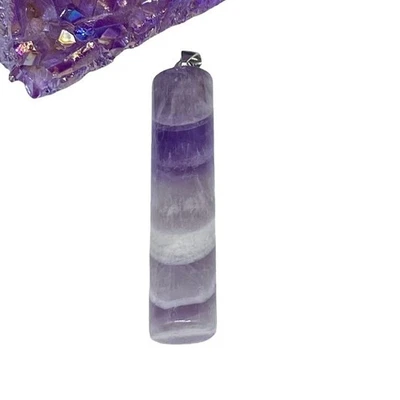 雪佛龙紫水晶圆柱项链吊坠天然石水晶长紫色 — 第 1/4 张图片