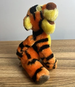Disneyland Walt Disney World Tigger Plush Stuffed Animal Winnie the Pooh 7" VTG - Picture 1 of 8