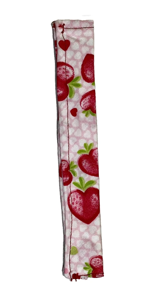 Dog Collar Cover Red Hearts 6.5" Neck Size XS Valentines Easy Care NEW - Image 1 of 4