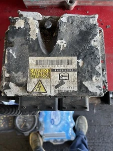 ISUZU GMC ENGINE COMPUTER 94665599 - Picture 1 of 1