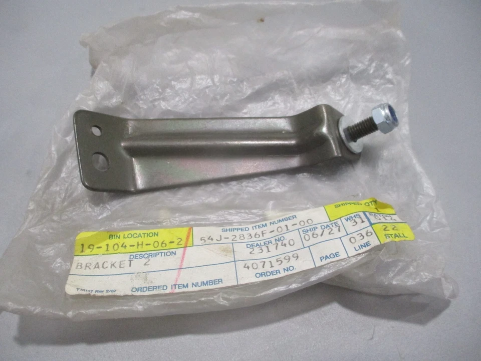 Nuevo de Lote Antiguo Yamaha OEM Soporte 2 1986-1988 FZ600 54J-2836F-01 Foto 1 de 1