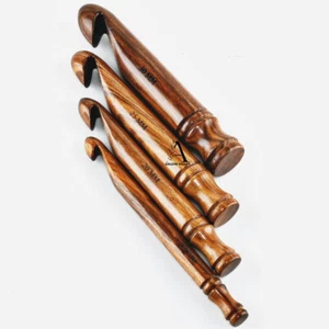 Wooden Jumbo Crochet Hooks Set of 4, Large Wooden Ergonomic Crochet Hooks 30 MM - Picture 1 of 9