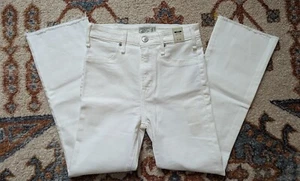 Abercrombie & Fitch White High Rise Ankle Flare Jeans 24/00s - Picture 1 of 6