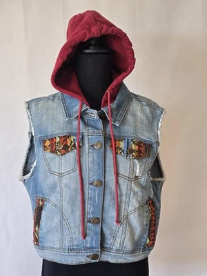 Chaleco vaquero azul vaquero RUE21 informal con capucha desgastado abotonado talla XL Foto 1 de 4