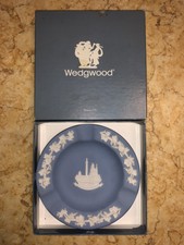 Vtg Wedgewood Trafalgar Square trinket dish