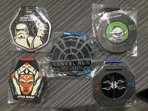 Disney complete 2020 “rival run” Covid cancelled marathon medal collection - Picture 1 of 6