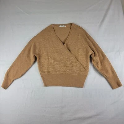 Suéter exuberante en camel, talla mediana para mujer. yoga, armario básico, minimalista Foto 1 de 4