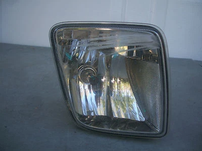 MERCURY MARINER & HYBRID 05 06 07 08 09 10 11 LUZ ANTINIEBLA OEM  Foto 1 de 4