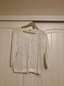 Avalin weiße Strickjacke mit Spitzeneinlage Pullover mittlere Knöpfe Leinen CottageCore - Bild 1 von 3