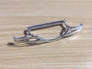 Pare-chocs arrière pièce miniature Mercedes Benz 500 K 1936 Burago 1/20 A46 - Imagen 1 de 2