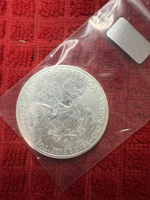 Moneda American Silver Eagle 2014 de 1 oz Foto 1 de 3