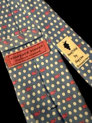 VINEYARD VINES VESTIDO DE SEDA PARA HOMBRE CORBATA AZUL ROSA BALLENA lunares blancos 60" X 3,25” W Foto 1 de 3