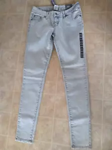 Women's Blue Asphalt Supper Skinny Jeans, Size 9 (Juniors) NEW - Picture 1 of 4