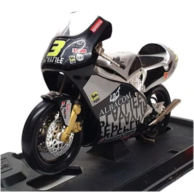 Guiloy 1/10 Scale 13687 - Honda RS 125 Masao AZUMA Benetton Playlife - Image 1 of 4