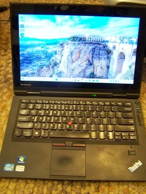 Lenovo ThinkPad X1 Core i3-2310M 2.10GHz, 8GB RAM, 320GB HDD Win 11 Pro LEER Foto 1 de 4