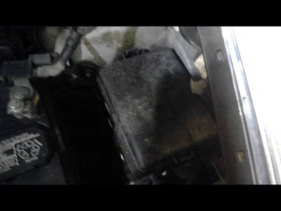 熔断器盒发动机适用于 12-15 RIO 603928 — 第 1/4 张图片