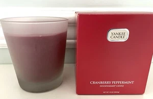 Yankee Candle - Cranberry Peppermint - 10 oz Single Wick Tumbler Candle - Picture 1 of 7