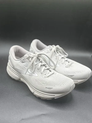 Size 10 - Brooks Ghost 15 Oyster White W - Image 1 of 4