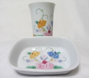 VINTAGE PORCELAIN TUMBLER & SOAP DISH SPRING FLOWERS BLUE PINK YELLOW - Picture 1 of 8