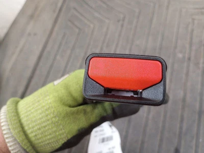 Hebilla de cinturón de seguridad delantero izquierdo conductor para Buick Enclave 2025 2949229 Foto 1 de 4