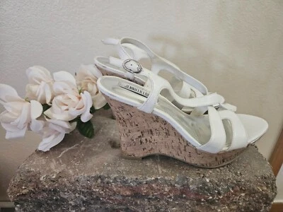 8 码(全新)Jennifer LOPEZ 坡跟凉鞋 5 英寸 INVPV2218 — 第 1/4 张图片