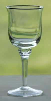 Gorham Платиновый ВИННЫЙ БОКАЛ (1 из 8 доступных) Платиновая Отделка Ребристый Стержень - Изображение 1 из 4