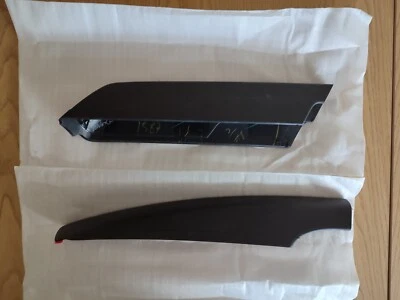 GENUINE ISUZU D-MAX BLACK LONGITUDINAL ROOF RAIL COVER LEFT HAND 5867612102 - Image 1 of 2