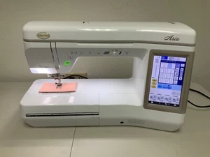 Baby Lock Aria BLAR in Excellent Condition! Fully Serviced! - Picture 1 of 12